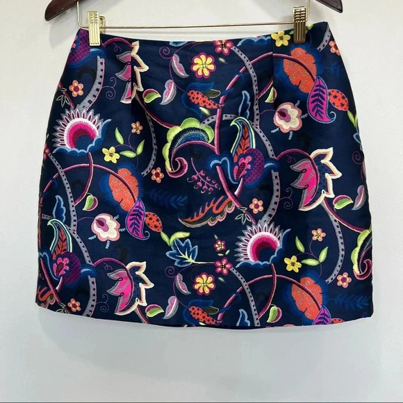 TED BAKER
Dark Blue Soonah Folk Foliage Pleat Mini Skirt size 3 - Picture 2 of 10